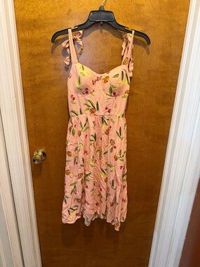 Lauren Conrad pink tropical fruit print summer dress size medium with pockets
